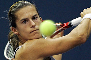 Amélie MAURESMO