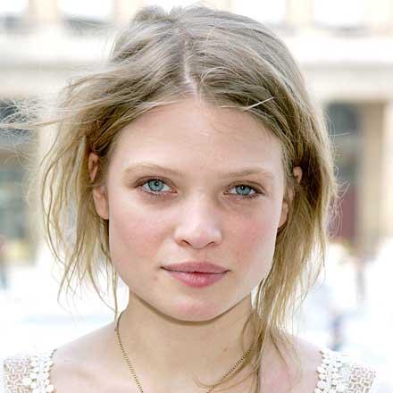 Mélanie THIERRY